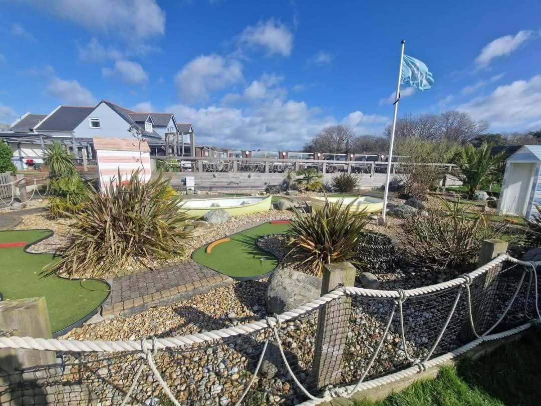 Home With A View Whitecliff Bay Holiday Park ベンブリッジ エクステリア 写真